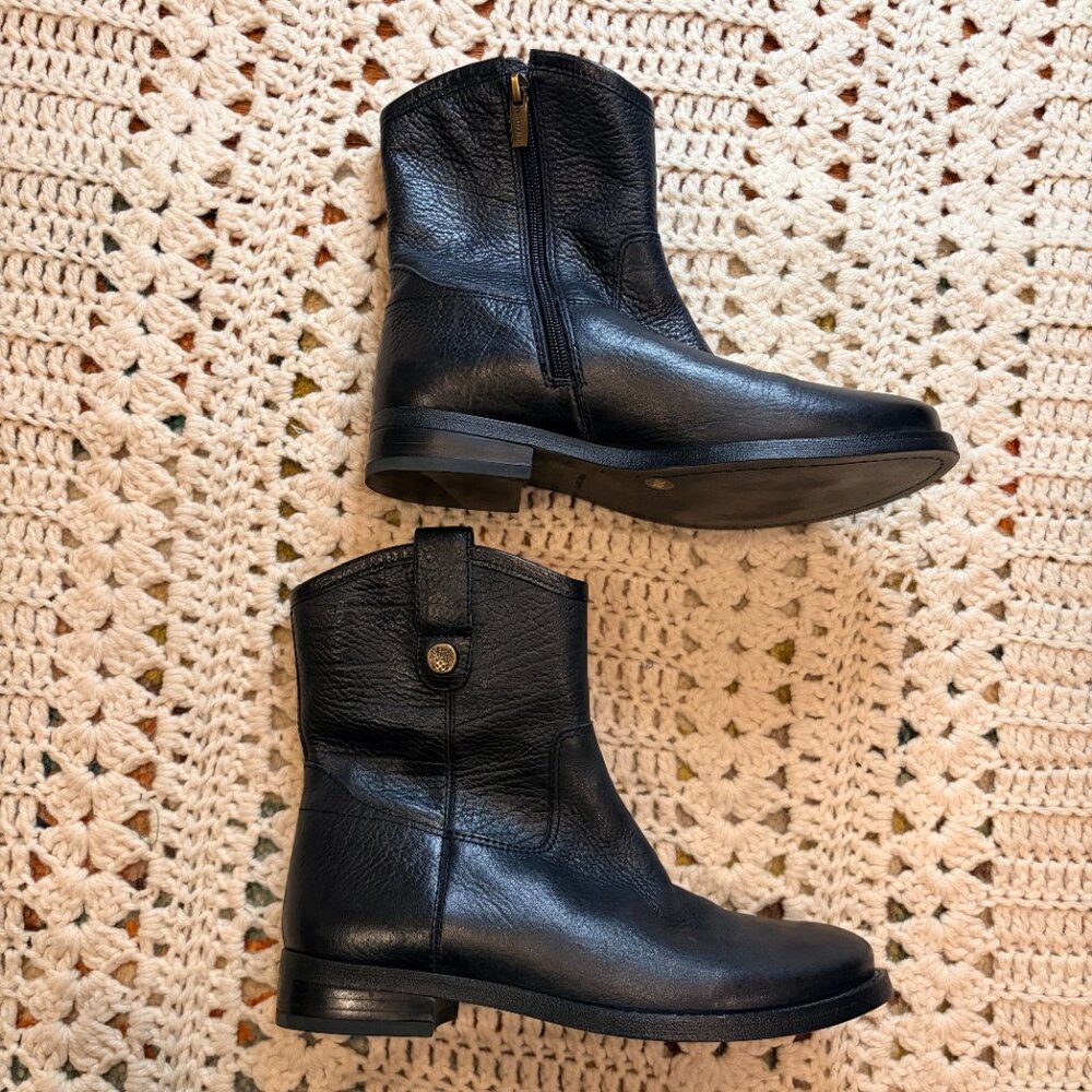 Vince Camuto Black Leather Payatt Bootie Size 7 1/2 Like New